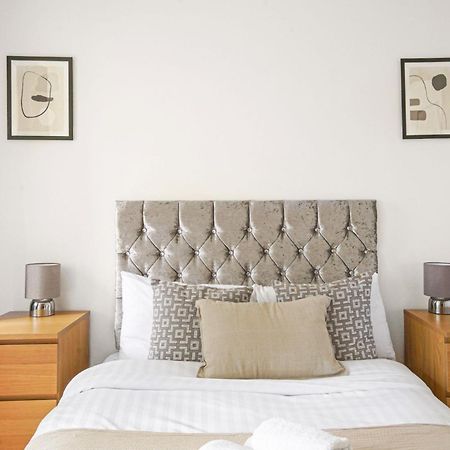 Paddington - 2Br With Balcony - Cityapartmentstay London Kültér fotó