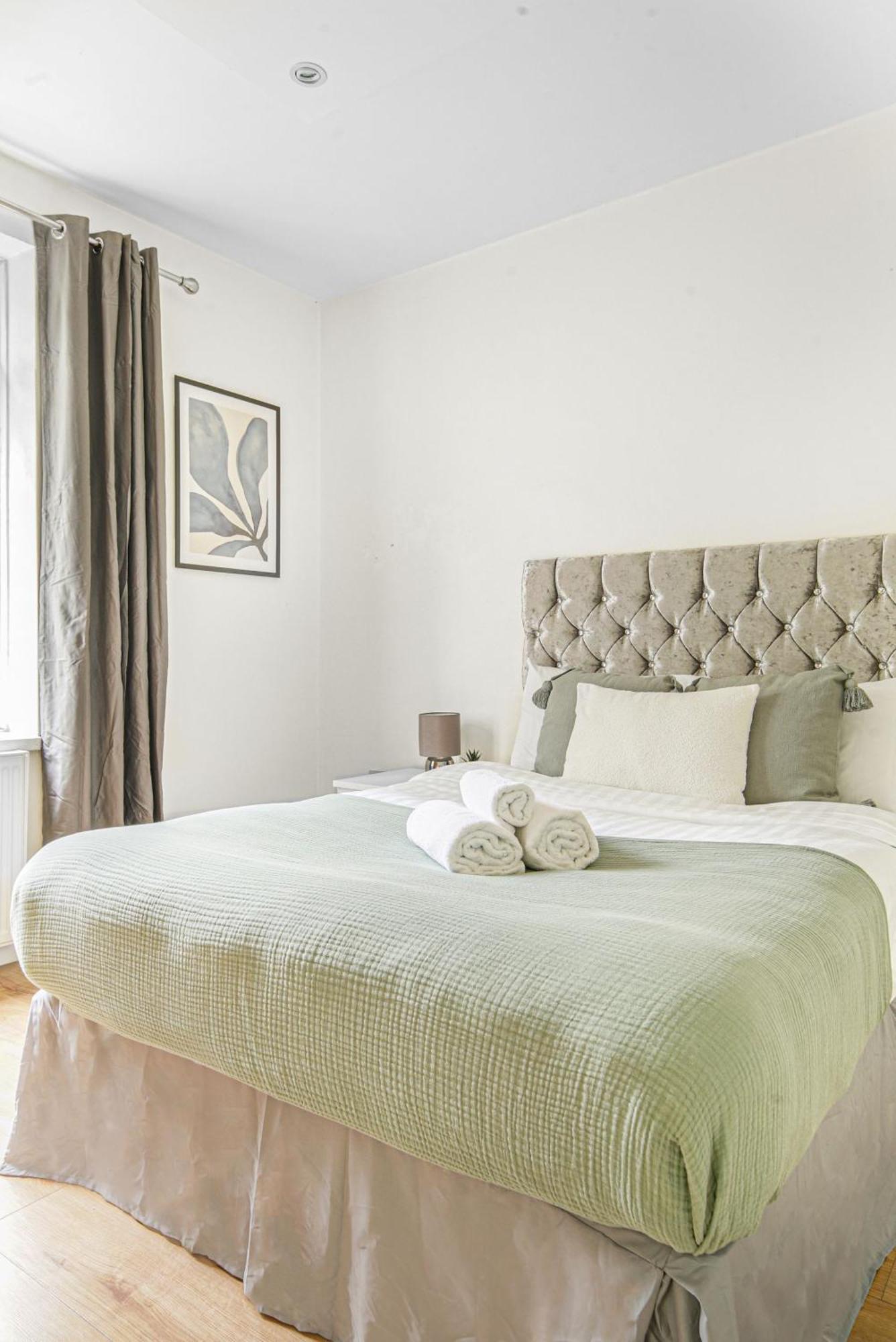 Paddington - 2Br With Balcony - Cityapartmentstay London Kültér fotó